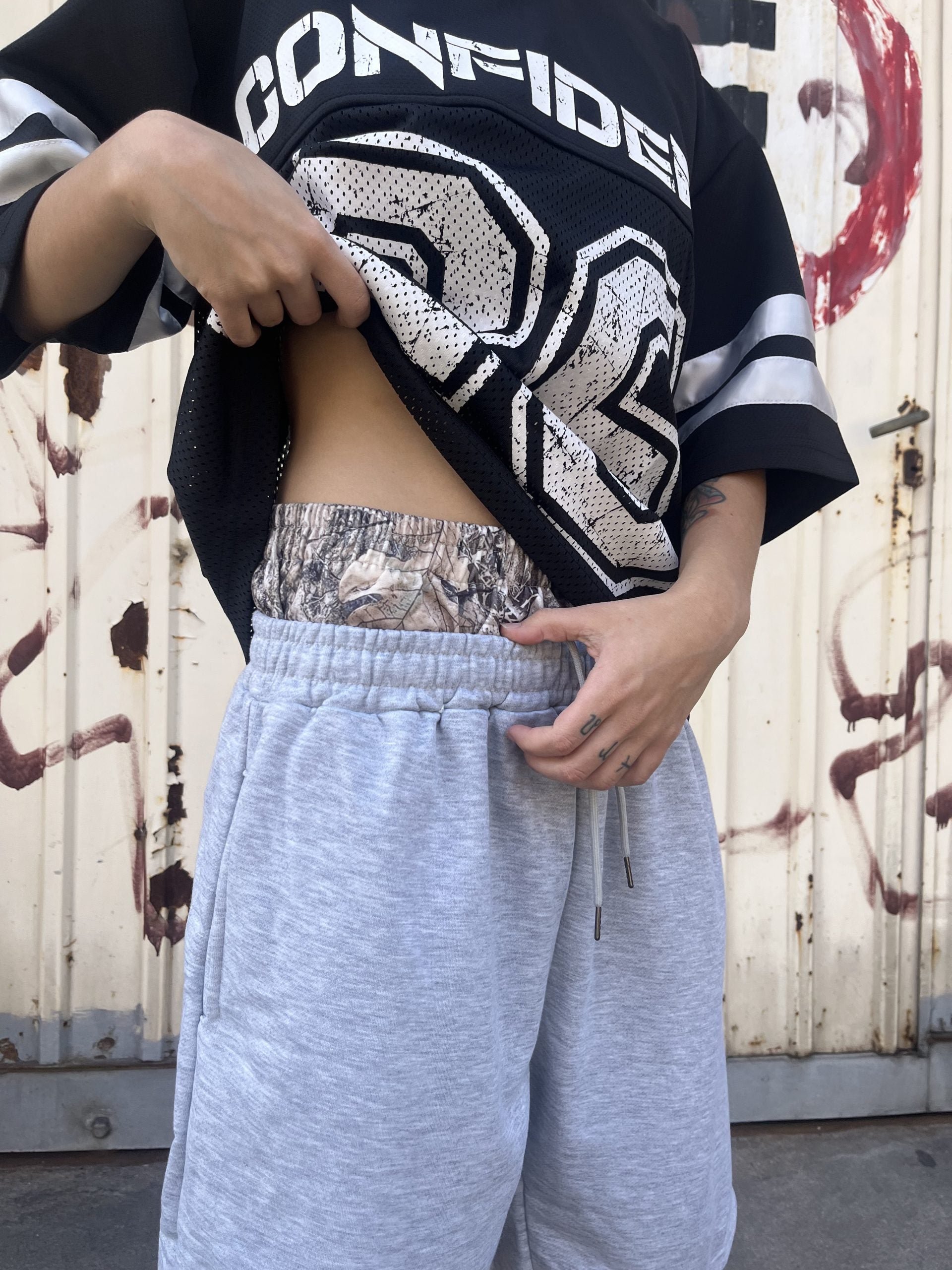 BERMUDA MULTILAYER REALTREE (GRIS)