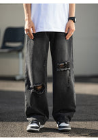 RIPPED JEAN