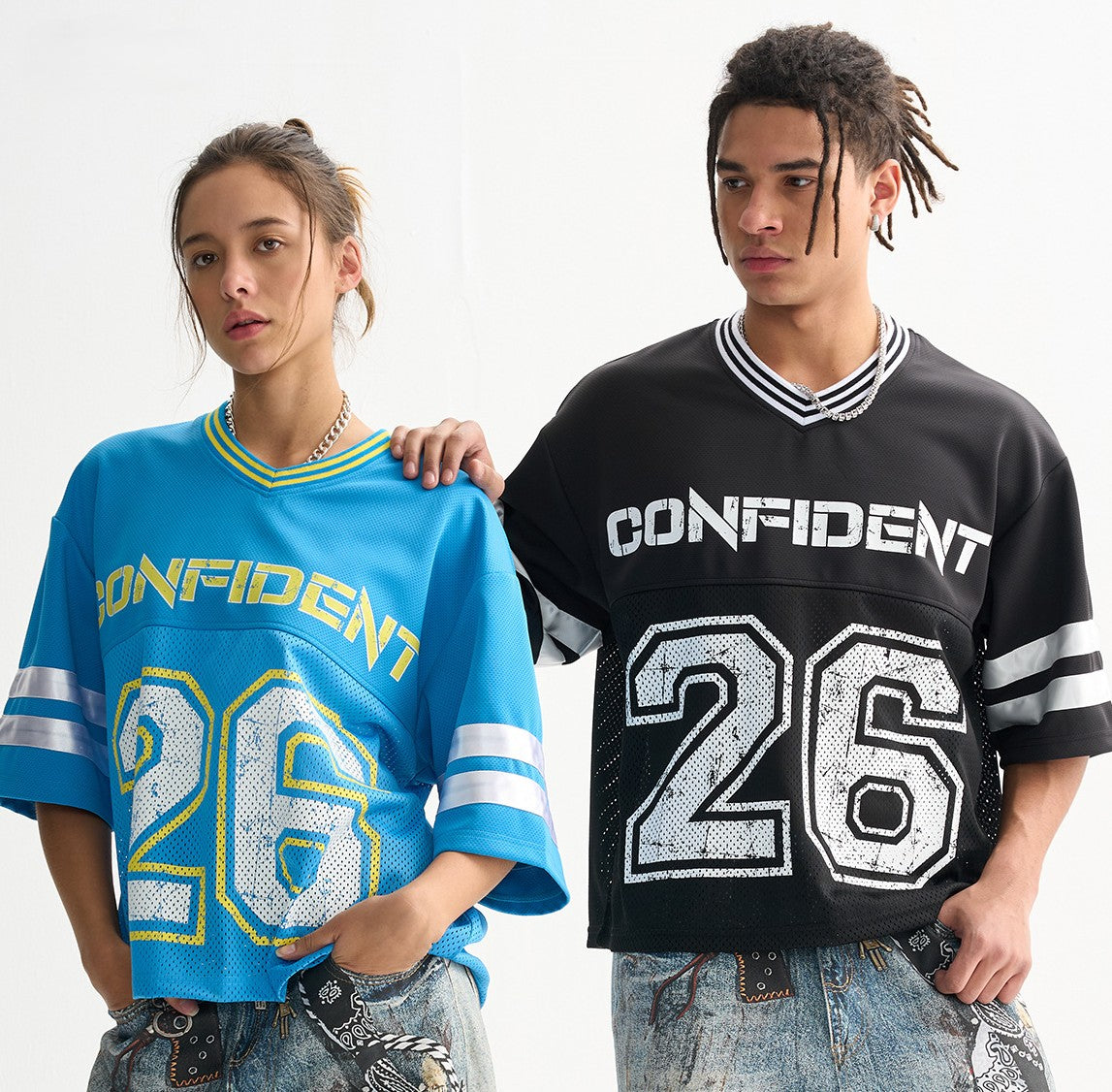 REMERA BOXY 'CONFIDENT' (AZUL)